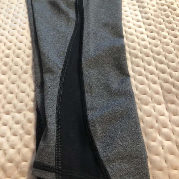 Lululemon train times cropped leggings - Picture 3 of 3